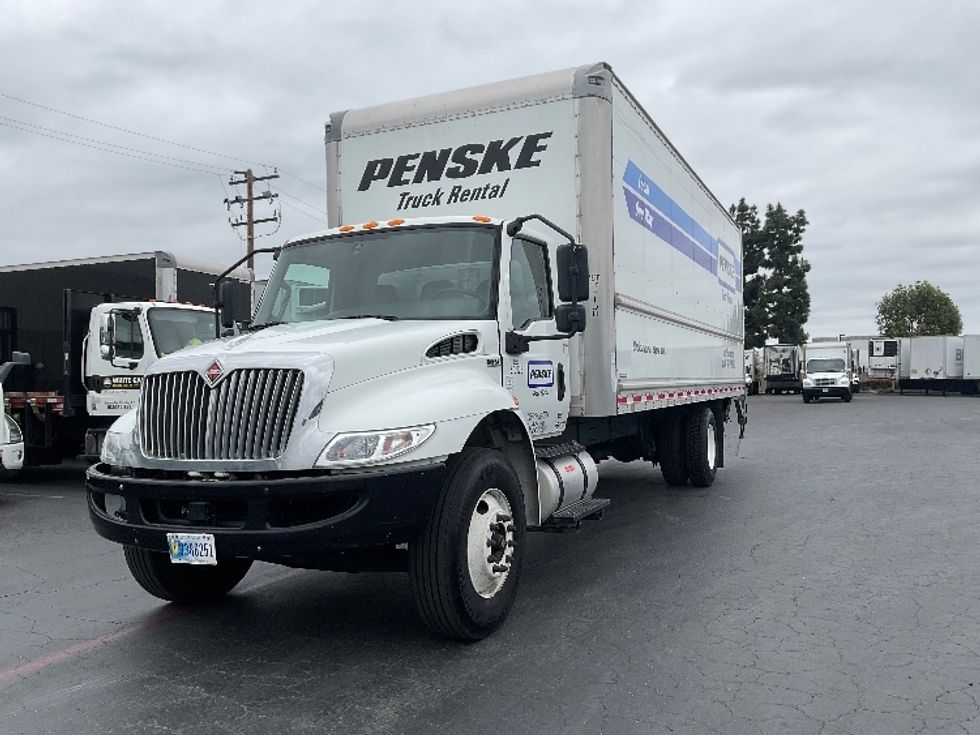 Medium Duty Box Truck-Light and Medium Duty Trucks-International-2021-MV607-Torrance-CA-105,755\n\t\tmiles-$ 72,000 - Image 3