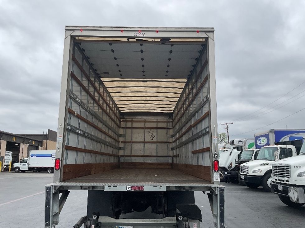 Medium Duty Box Truck-Light and Medium Duty Trucks-International-2021-MV607-Torrance-CA-105,755\n\t\tmiles-$ 72,000 - Image 8