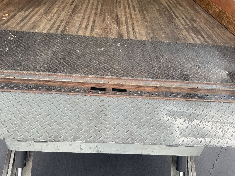 Medium Duty Box Truck-Light and Medium Duty Trucks-International-2021-MV607-Torrance-CA-109,356\n\t\tmiles-$ 71,250 - Image 10