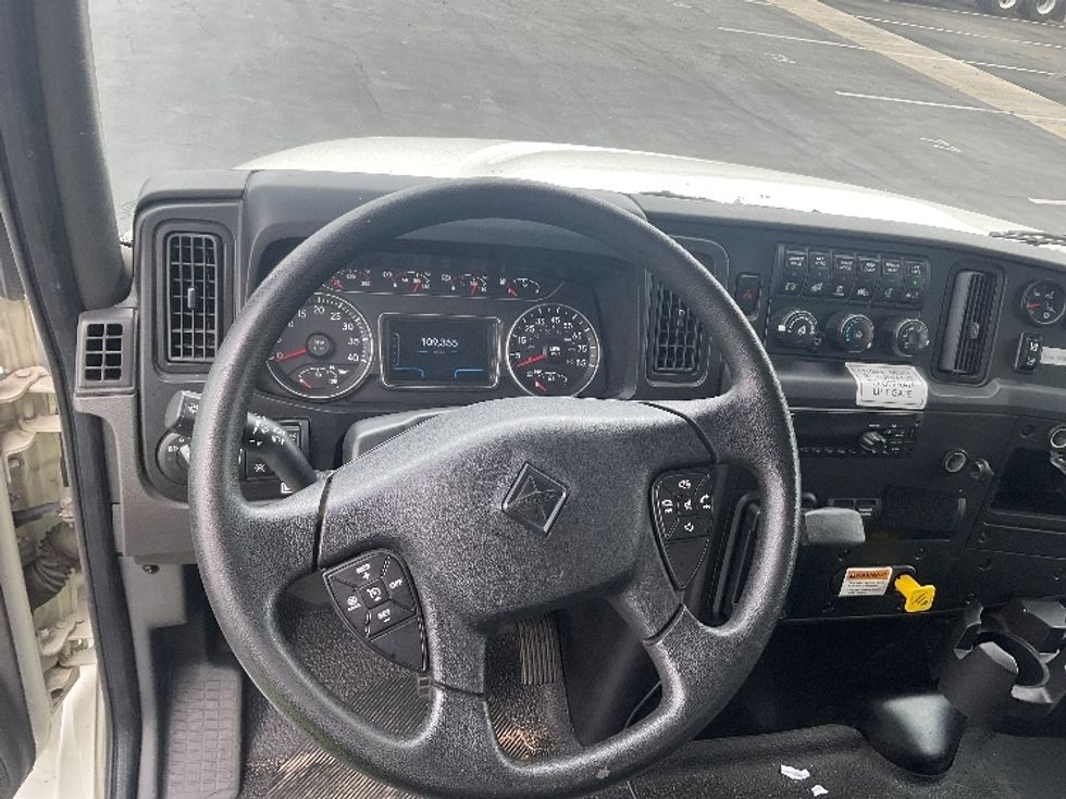Medium Duty Box Truck-Light and Medium Duty Trucks-International-2021-MV607-Torrance-CA-109,356\n\t\tmiles-$ 71,250 - Image 18