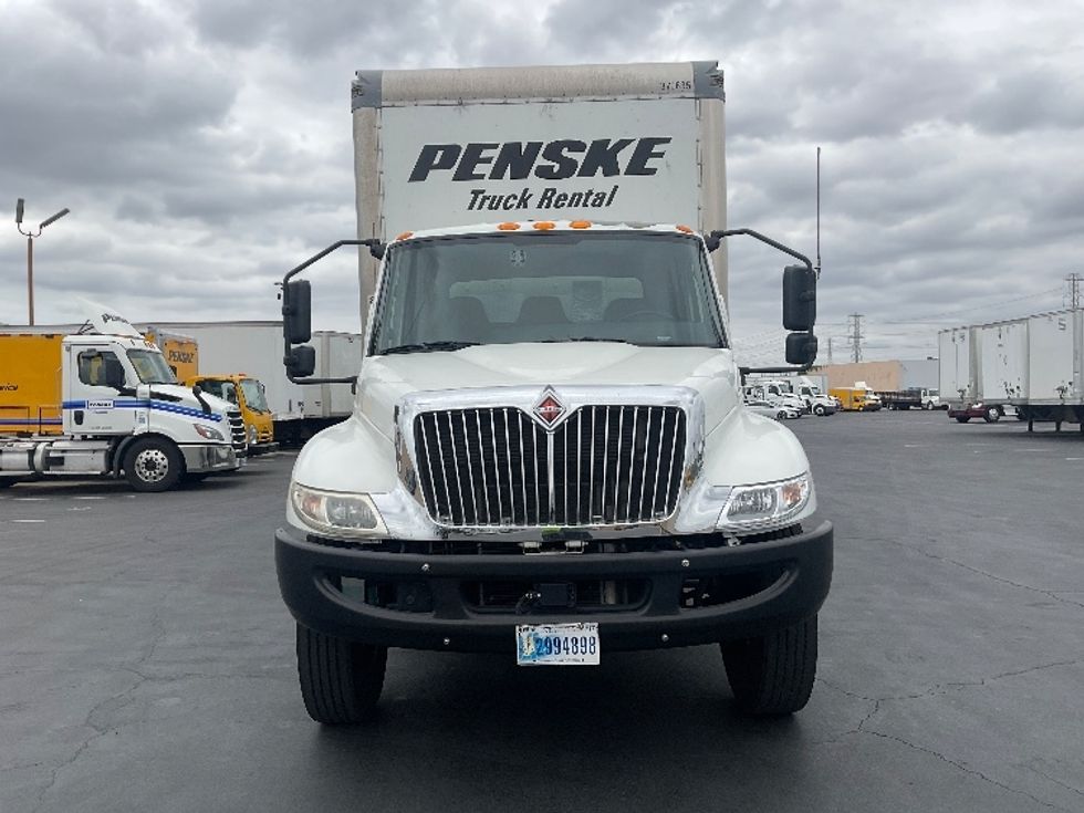 Medium Duty Box Truck-Light and Medium Duty Trucks-International-2021-MV607-Torrance-CA-109,356\n\t\tmiles-$ 71,250 - Image 2