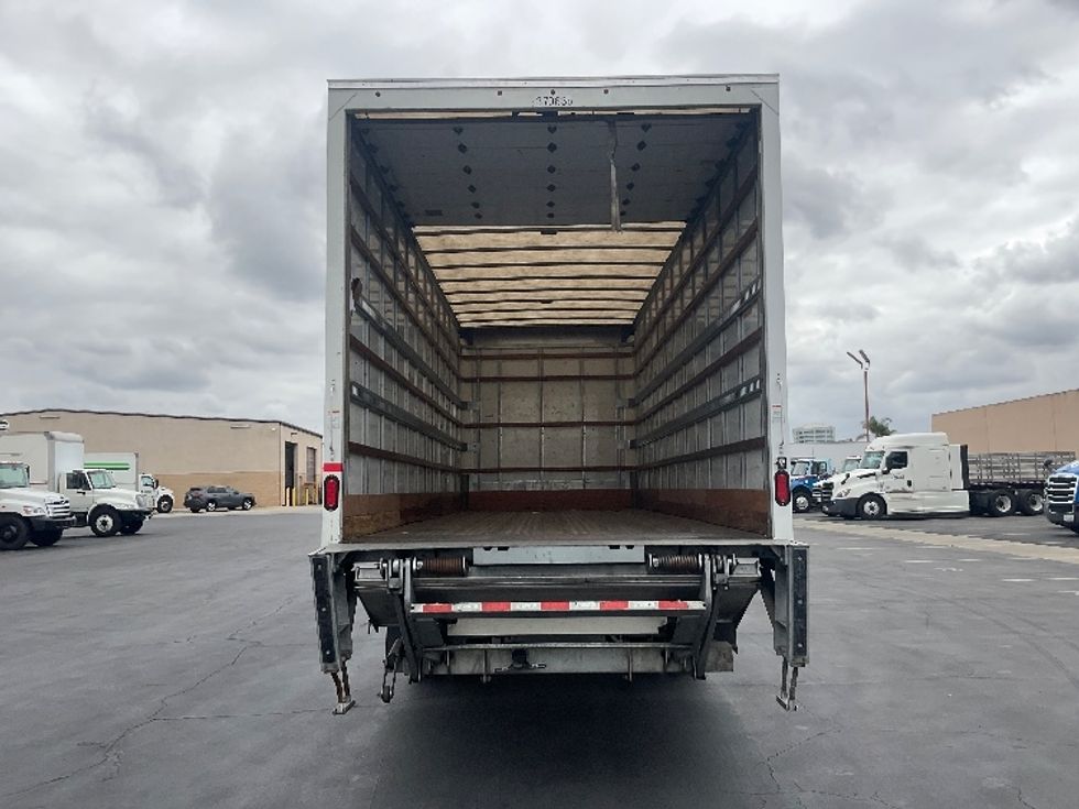 Medium Duty Box Truck-Light and Medium Duty Trucks-International-2021-MV607-Torrance-CA-109,356\n\t\tmiles-$ 71,250 - Image 8