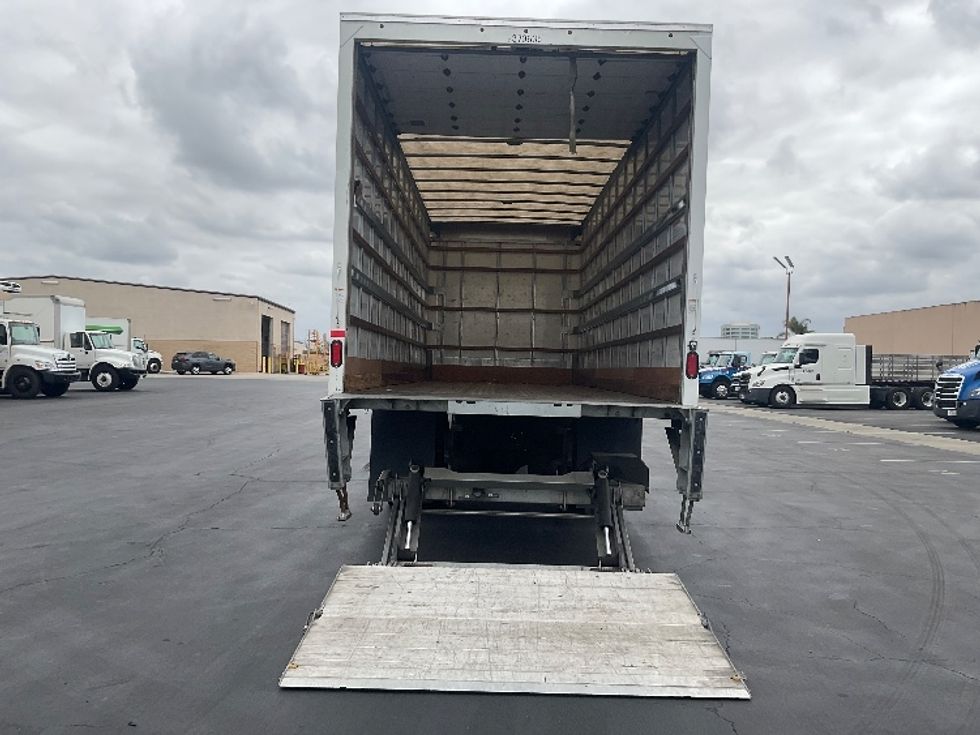 Medium Duty Box Truck-Light and Medium Duty Trucks-International-2021-MV607-Torrance-CA-109,356\n\t\tmiles-$ 71,250 - Image 9