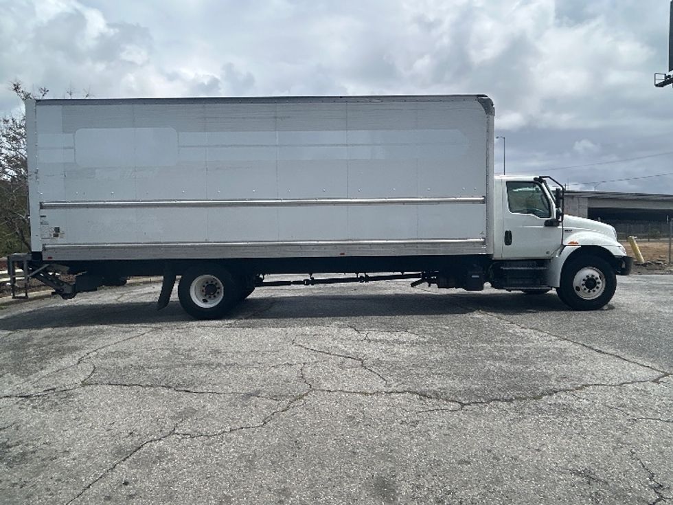 Medium Duty Box Truck-Light and Medium Duty Trucks-International-2021-MV607-Torrance-CA-117,887\n\t\tmiles-$ 69,750 - Image 15