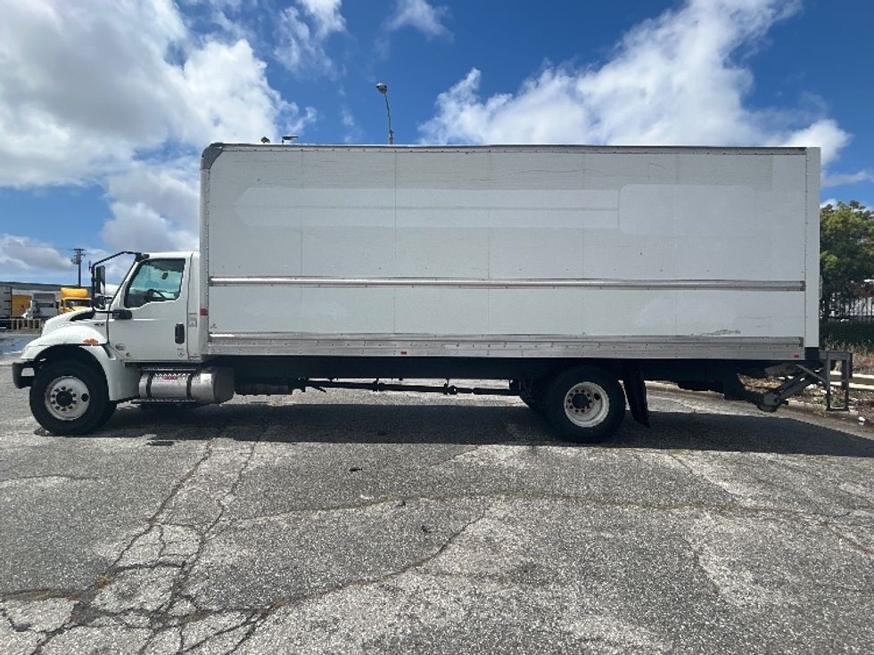 Medium Duty Box Truck-Light and Medium Duty Trucks-International-2021-MV607-Torrance-CA-117,887\n\t\tmiles-$ 69,750 - Image 4