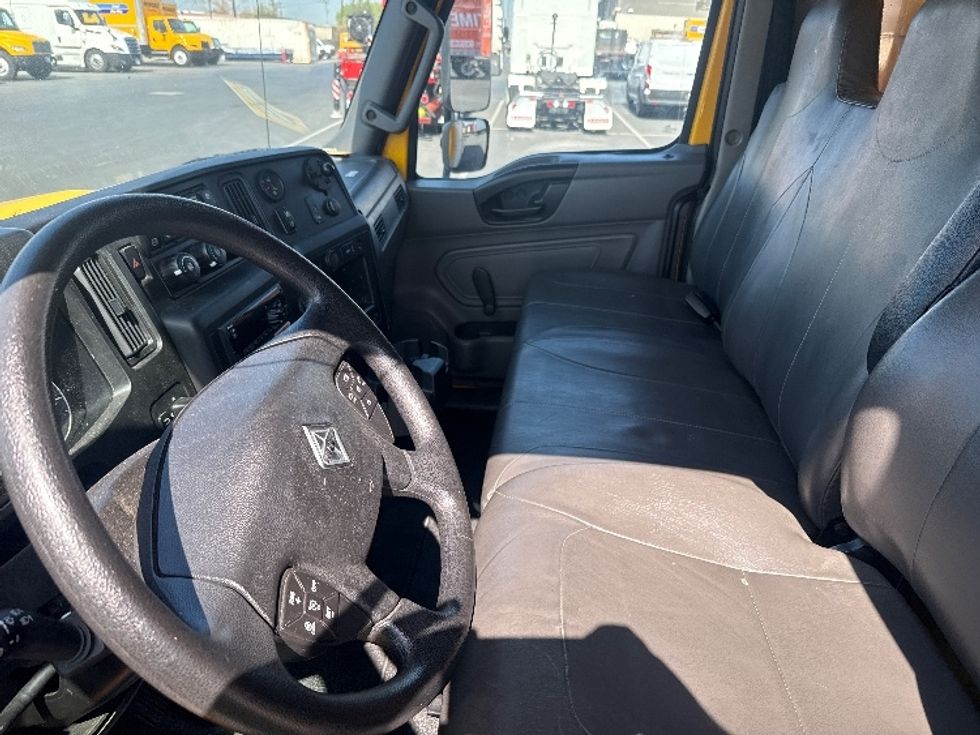 Medium Duty Box Truck-Light and Medium Duty Trucks-International-2021-MV607-Torrance-CA-146,814\n\t\tmiles-$ 54,750 - Image 19