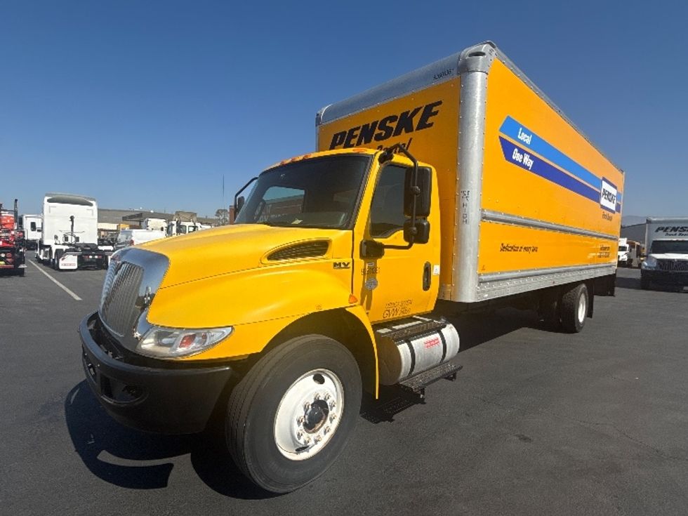 Medium Duty Box Truck-Light and Medium Duty Trucks-International-2021-MV607-Torrance-CA-146,814\n\t\tmiles-$ 54,750 - Image 3