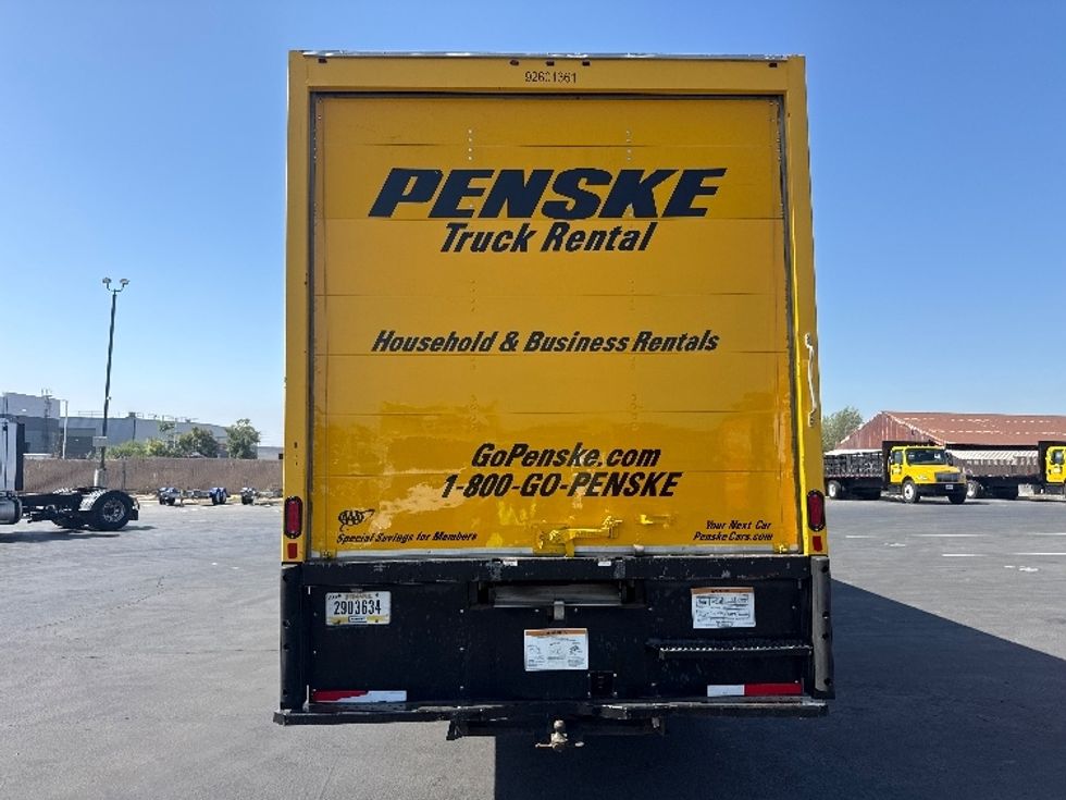 Medium Duty Box Truck-Light and Medium Duty Trucks-International-2021-MV607-Torrance-CA-146,814\n\t\tmiles-$ 54,750 - Image 7