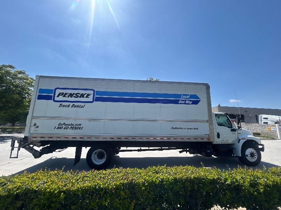 Medium Duty Box Truck-Light and Medium Duty Trucks-International-2021-MV607-Torrance-CA-182,856\n\t\tmiles-$ 54,750 - Image 15