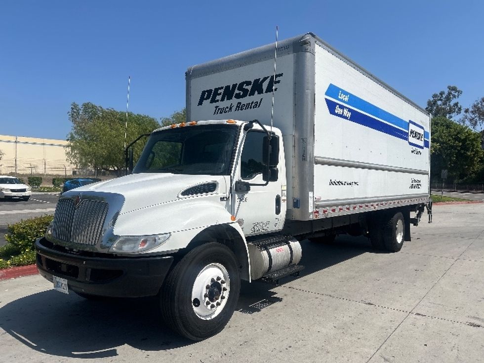 Medium Duty Box Truck-Light and Medium Duty Trucks-International-2021-MV607-Torrance-CA-182,856\n\t\tmiles-$ 54,750 - Image 3