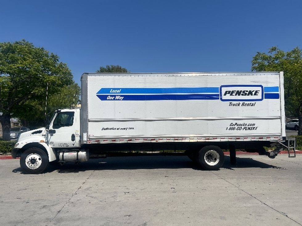 Medium Duty Box Truck-Light and Medium Duty Trucks-International-2021-MV607-Torrance-CA-182,856\n\t\tmiles-$ 54,750 - Image 4