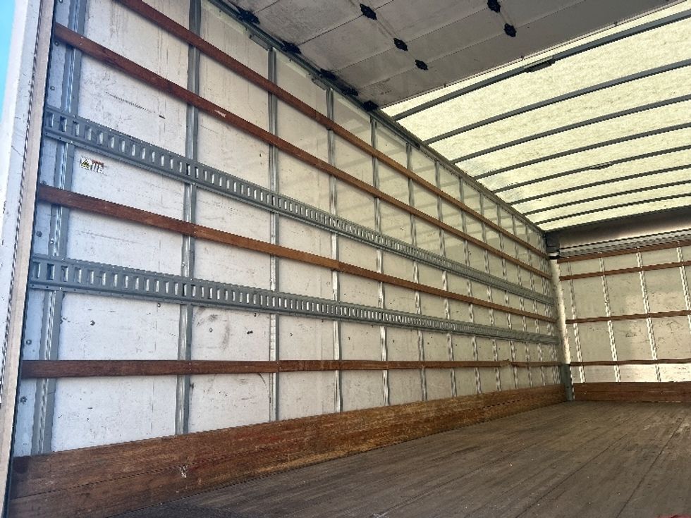 Medium Duty Box Truck-Light and Medium Duty Trucks-International-2021-MV607-Torrance-CA-204,779\n\t\tmiles-$ 50,250 - Image 11