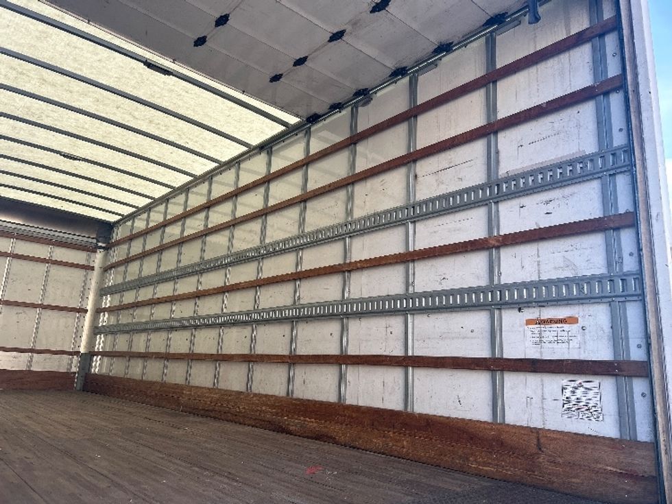 Medium Duty Box Truck-Light and Medium Duty Trucks-International-2021-MV607-Torrance-CA-204,779\n\t\tmiles-$ 50,250 - Image 12