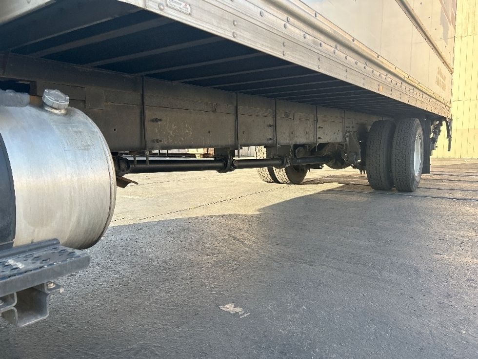 Medium Duty Box Truck-Light and Medium Duty Trucks-International-2021-MV607-Torrance-CA-204,779\n\t\tmiles-$ 50,250 - Image 5