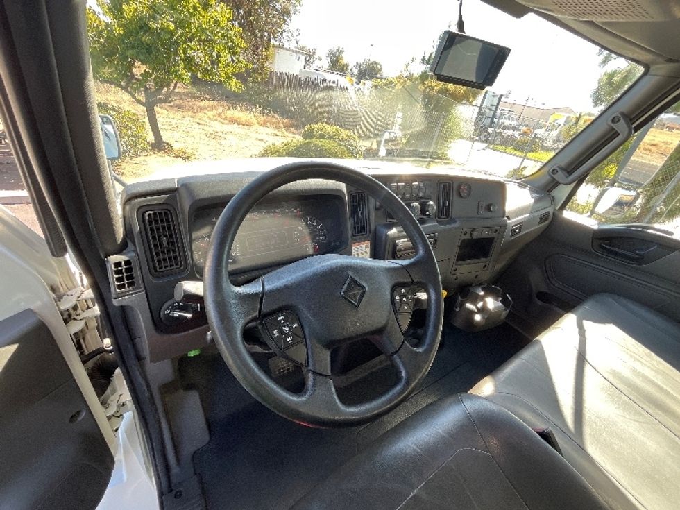 Medium Duty Box Truck-Light and Medium Duty Trucks-International-2021-MV607-Torrance-CA-208,613\n\t\tmiles-$ 58,250 - Image 17