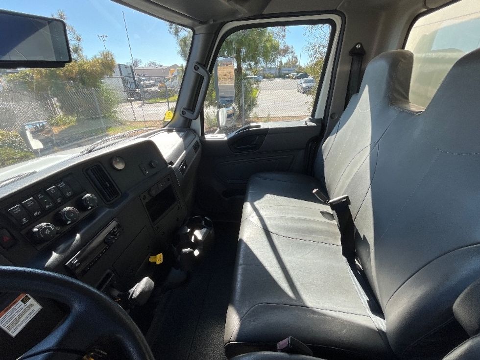 Medium Duty Box Truck-Light and Medium Duty Trucks-International-2021-MV607-Torrance-CA-208,613\n\t\tmiles-$ 58,250 - Image 19
