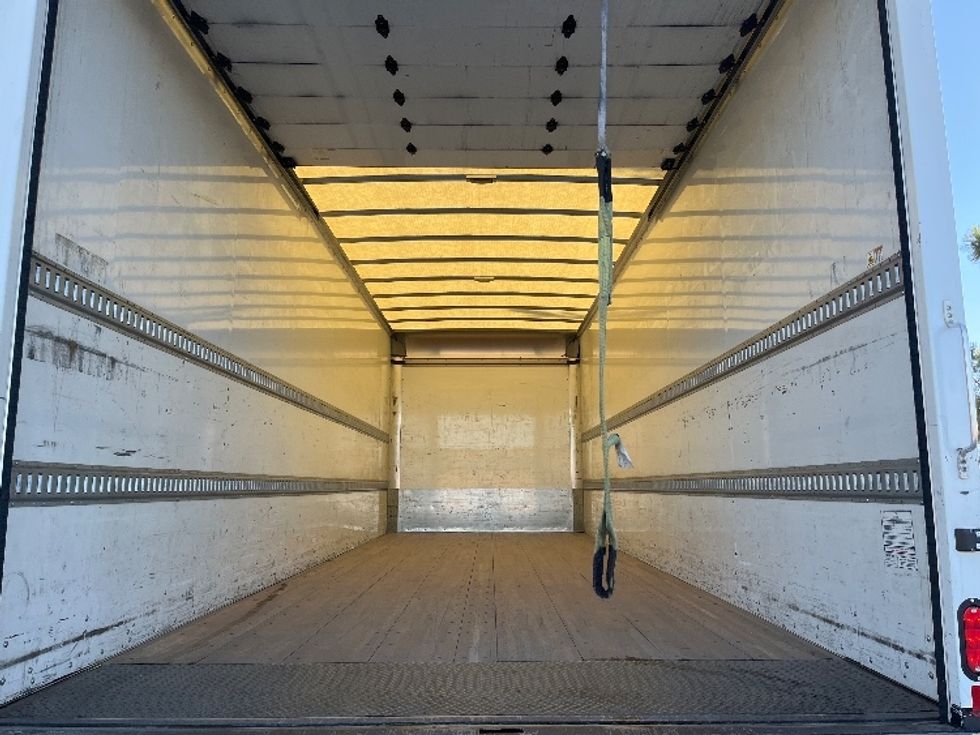 Medium Duty Box Truck-Light and Medium Duty Trucks-International-2021-MV607-Torrance-CA-208,613\n\t\tmiles-$ 58,250 - Image 8