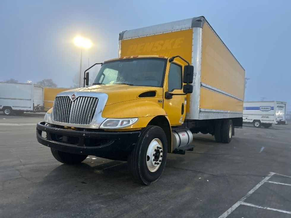 Medium Duty Box Truck-Light and Medium Duty Trucks-International-2021-MV607-Torrance-CA-232,425\n\t\tmiles-$ 37,250 - Image 3