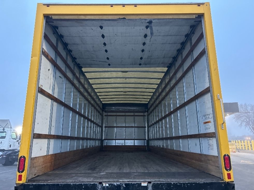 Medium Duty Box Truck-Light and Medium Duty Trucks-International-2021-MV607-Torrance-CA-232,425\n\t\tmiles-$ 37,250 - Image 8