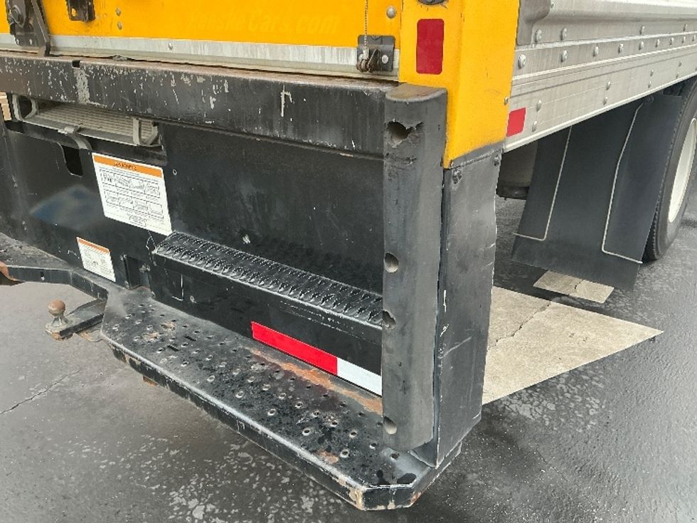 Medium Duty Box Truck-Light and Medium Duty Trucks-International-2021-MV607-Torrance-CA-235,873\n\t\tmiles-$ 37,750 - Image 27