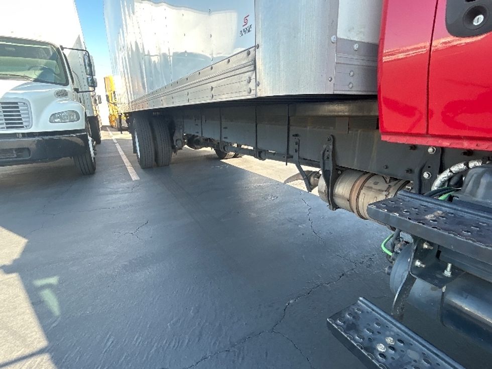 Medium Duty Box Truck-Light and Medium Duty Trucks-International-2021-MV607-Torrance-CA-259,076\n\t\tmiles-$ 45,500 - Image 14