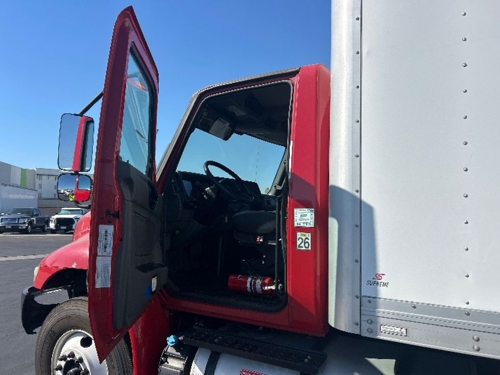 Medium Duty Box Truck-Light and Medium Duty Trucks-International-2021-MV607-Torrance-CA-259,076\n\t\tmiles-$ 45,500 - Image 16