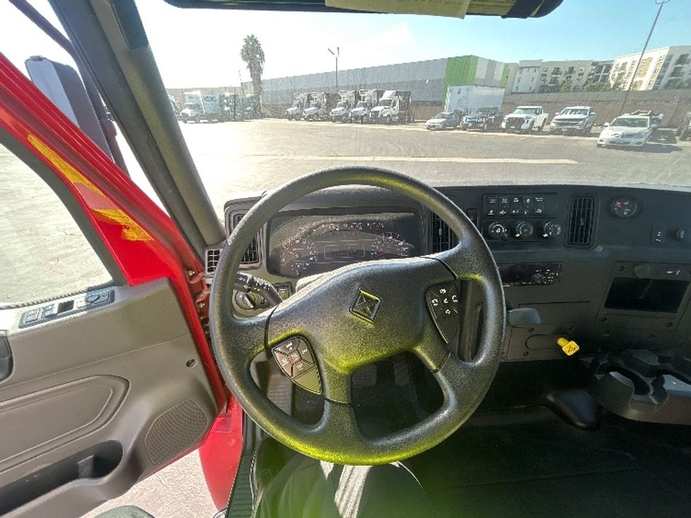 Medium Duty Box Truck-Light and Medium Duty Trucks-International-2021-MV607-Torrance-CA-259,076\n\t\tmiles-$ 45,500 - Image 18