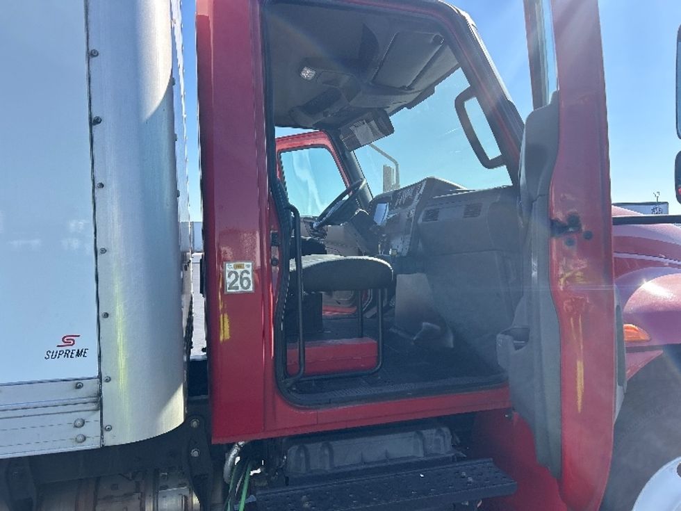 Medium Duty Box Truck-Light and Medium Duty Trucks-International-2021-MV607-Torrance-CA-259,076\n\t\tmiles-$ 45,500 - Image 20