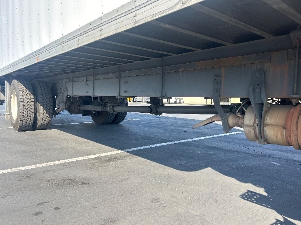 Medium Duty Box Truck-Light and Medium Duty Trucks-International-2021-MV607-Torrance-CA-422,563\n\t\tmiles-$ 23,500 - Image 14