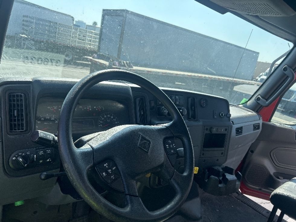 Medium Duty Box Truck-Light and Medium Duty Trucks-International-2021-MV607-Torrance-CA-422,563\n\t\tmiles-$ 23,500 - Image 17