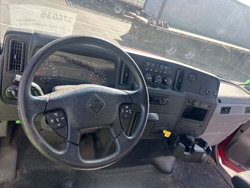 Medium Duty Box Truck-Light and Medium Duty Trucks-International-2021-MV607-Torrance-CA-422,563\n\t\tmiles-$ 23,500 - Image 18