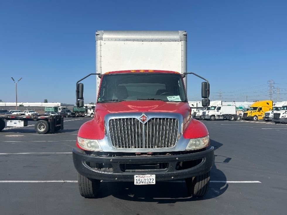 Medium Duty Box Truck-Light and Medium Duty Trucks-International-2021-MV607-Torrance-CA-422,563\n\t\tmiles-$ 23,500 - Image 2