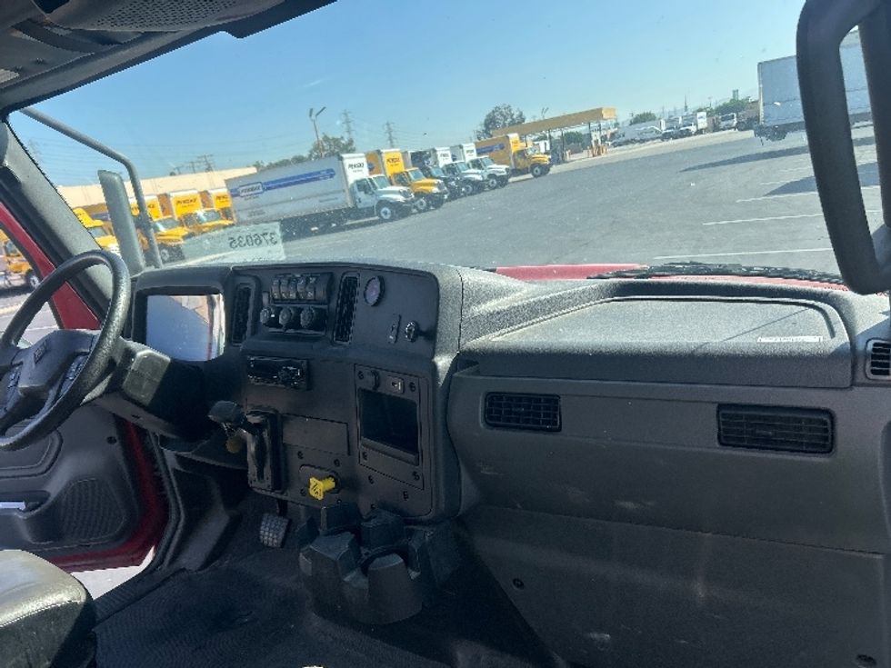 Medium Duty Box Truck-Light and Medium Duty Trucks-International-2021-MV607-Torrance-CA-422,563\n\t\tmiles-$ 23,500 - Image 21