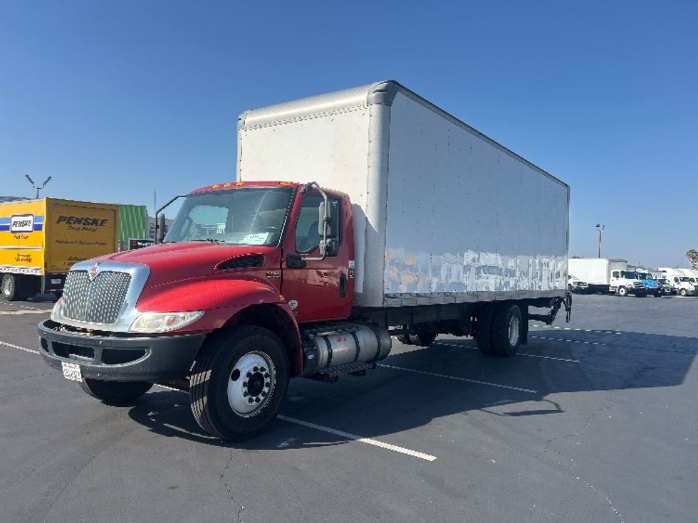 Medium Duty Box Truck-Light and Medium Duty Trucks-International-2021-MV607-Torrance-CA-422,563\n\t\tmiles-$ 23,500 - Image 3