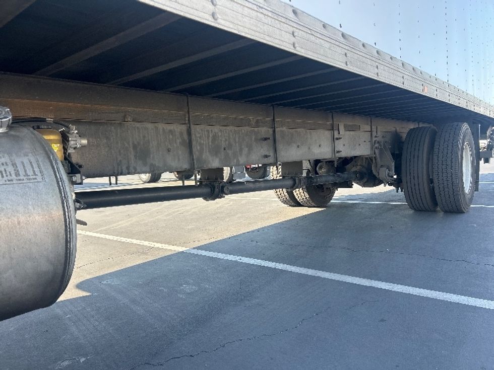 Medium Duty Box Truck-Light and Medium Duty Trucks-International-2021-MV607-Torrance-CA-422,563\n\t\tmiles-$ 23,500 - Image 5
