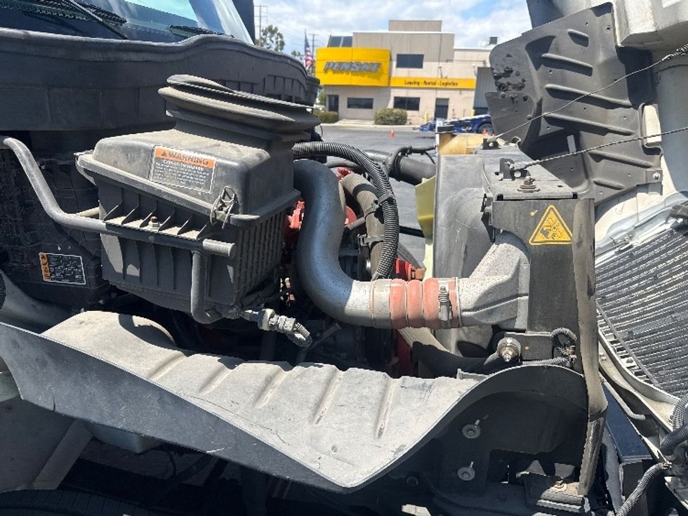 Medium Duty Box Truck-Light and Medium Duty Trucks-International-2021-MV607-Torrance-CA-58,529\n\t\tmiles-$ 72,000 - Image 22