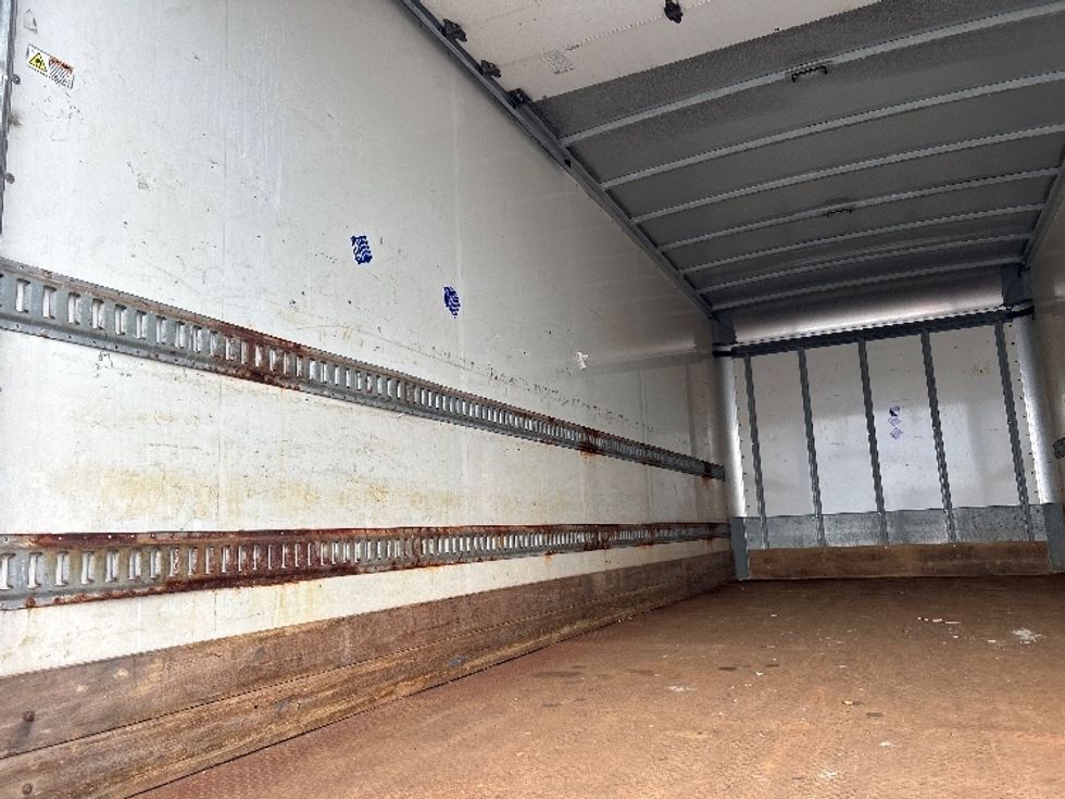 Medium Duty Box Truck-Light and Medium Duty Trucks-International-2021-MV607-Torrance-CA-85,806\n\t\tmiles-$ 57,750 - Image 11