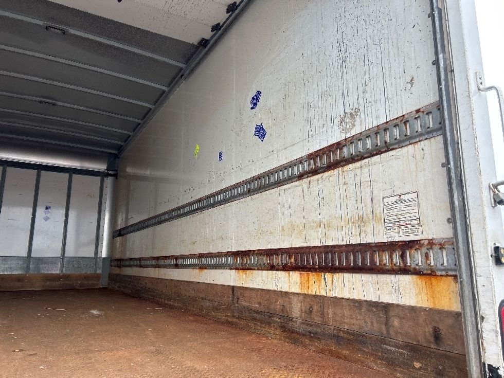 Medium Duty Box Truck-Light and Medium Duty Trucks-International-2021-MV607-Torrance-CA-85,806\n\t\tmiles-$ 57,750 - Image 12