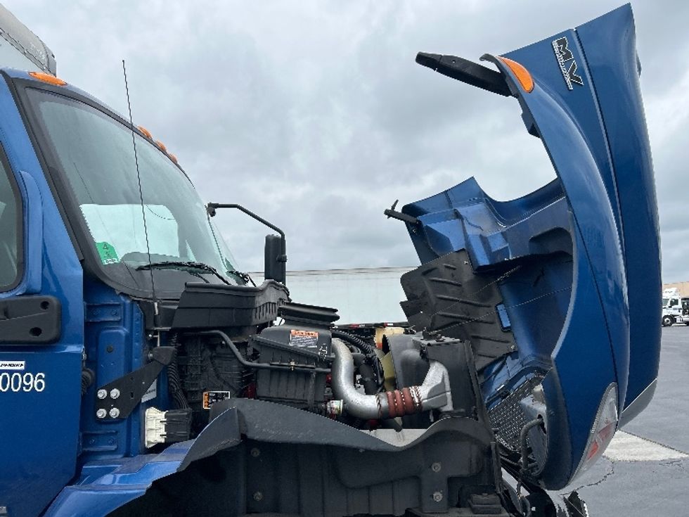 Medium Duty Box Truck-Light and Medium Duty Trucks-International-2021-MV607-Torrance-CA-85,806\n\t\tmiles-$ 57,750 - Image 23