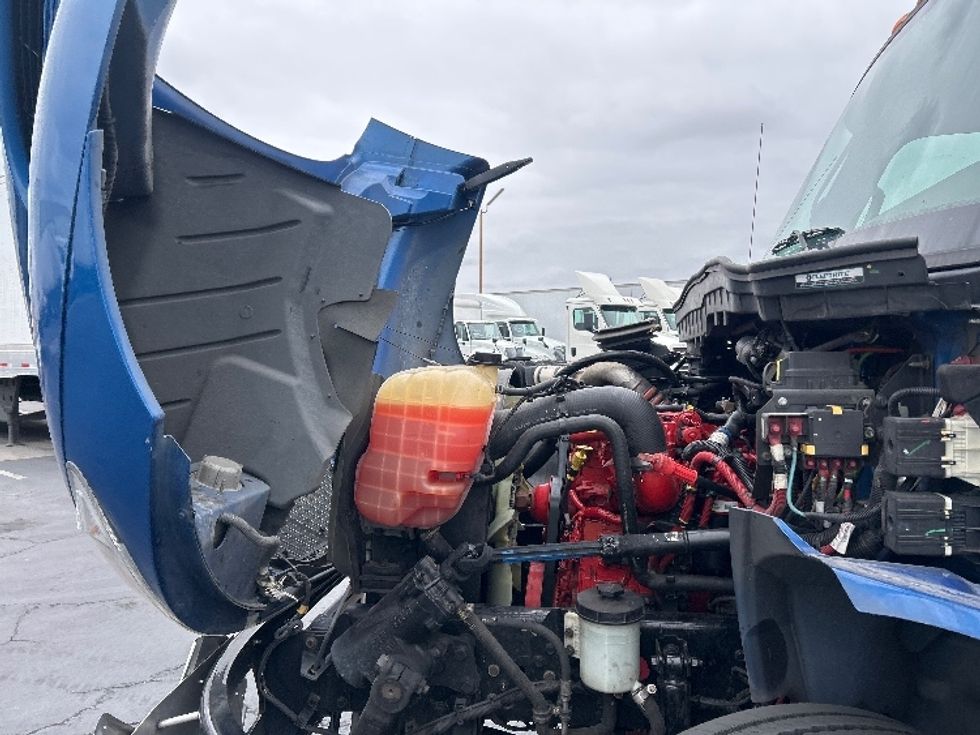 Medium Duty Box Truck-Light and Medium Duty Trucks-International-2021-MV607-Torrance-CA-85,806\n\t\tmiles-$ 57,750 - Image 24