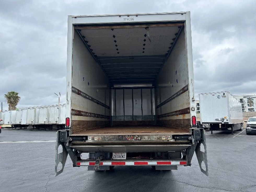 Medium Duty Box Truck-Light and Medium Duty Trucks-International-2021-MV607-Torrance-CA-85,806\n\t\tmiles-$ 57,750 - Image 8