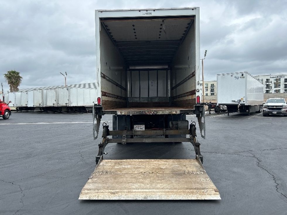 Medium Duty Box Truck-Light and Medium Duty Trucks-International-2021-MV607-Torrance-CA-85,806\n\t\tmiles-$ 57,750 - Image 9