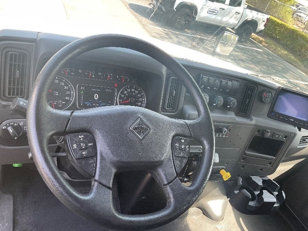 Medium Duty Box Truck-Light and Medium Duty Trucks-International-2021-MV607-Torrance-CA-92,278\n\t\tmiles-$ 70,250 - Image 18