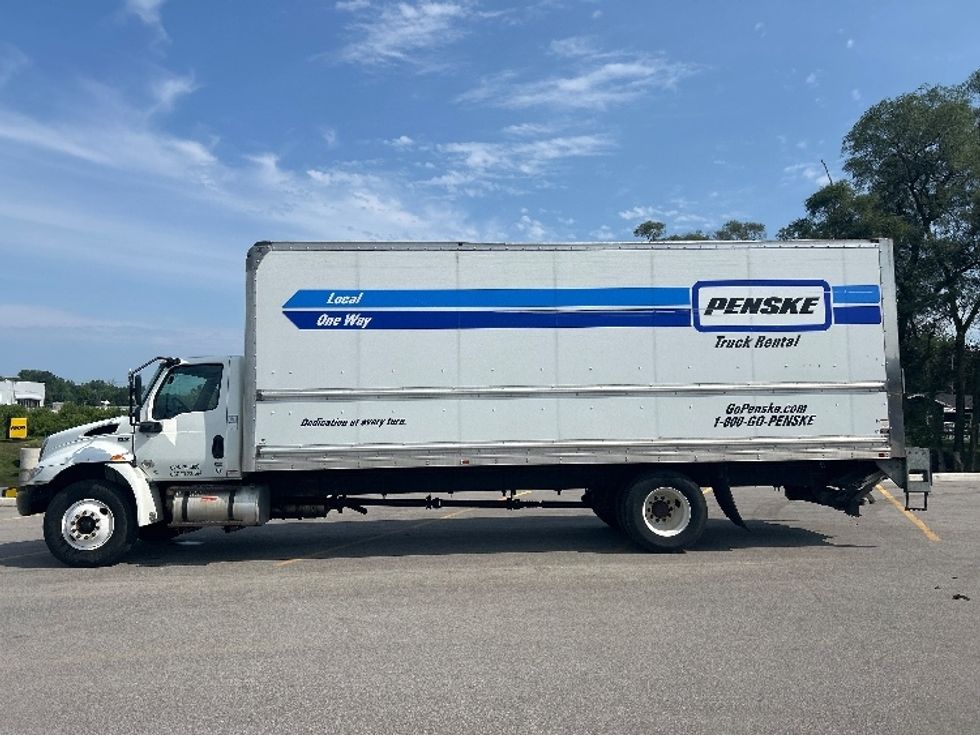 Medium Duty Box Truck-Light and Medium Duty Trucks-International-2021-MV607-Traverse City-MI-228,551\n\t\tmiles-$ 44,000 - Image 4