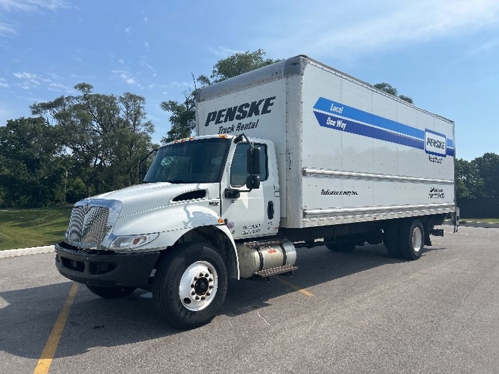 Medium Duty Box Truck-Light and Medium Duty Trucks-International-2021-MV607-Traverse City-MI-228,551\n\t\tmiles-$ 44,000 - Image 3