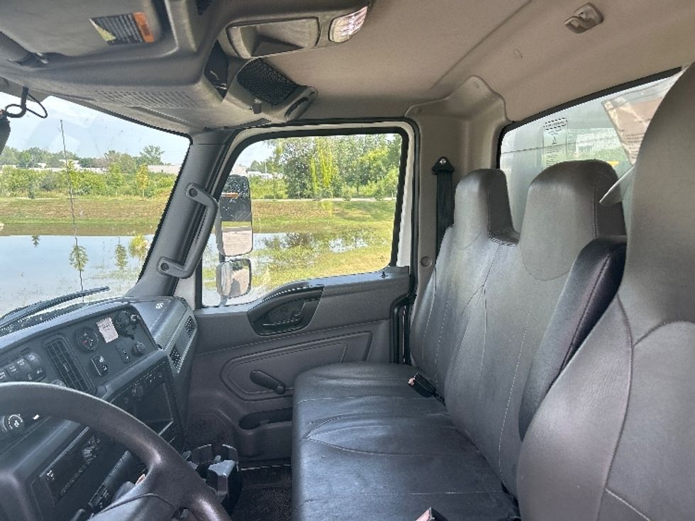 Medium Duty Box Truck-Light and Medium Duty Trucks-International-2021-MV607-Traverse City-MI-228,551\n\t\tmiles-$ 44,000 - Image 18