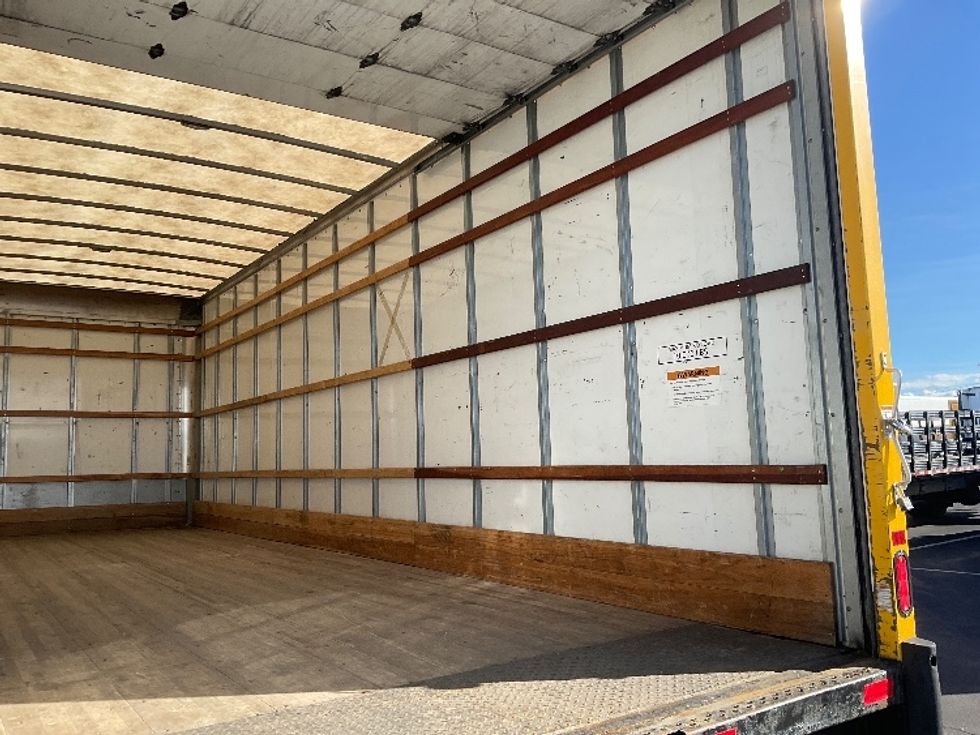 Medium Duty Box Truck-Light and Medium Duty Trucks-International-2021-MV607-Tucson-AZ-208,120\n\t\tmiles-$ 41,000 - Image 12