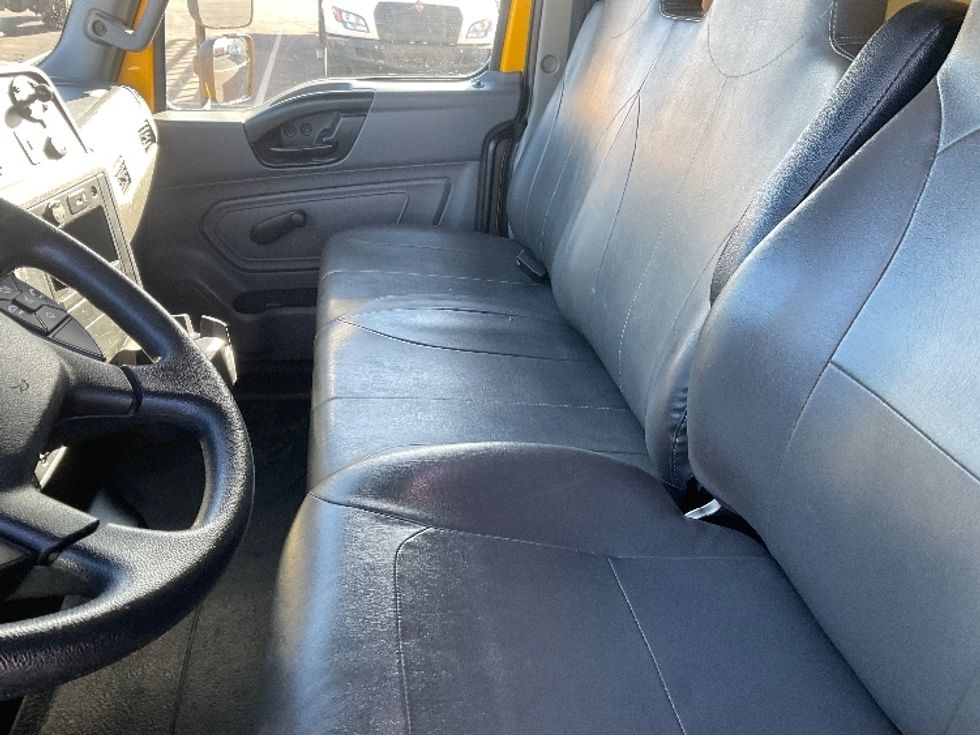 Medium Duty Box Truck-Light and Medium Duty Trucks-International-2021-MV607-Tucson-AZ-208,120\n\t\tmiles-$ 41,000 - Image 19