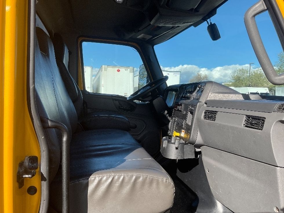 Medium Duty Box Truck-Light and Medium Duty Trucks-International-2021-MV607-Tucson-AZ-208,120\n\t\tmiles-$ 41,000 - Image 22