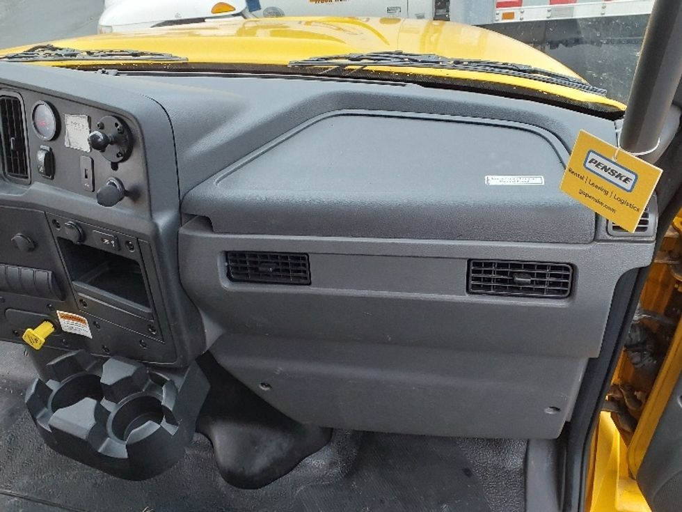 Medium Duty Box Truck-Light and Medium Duty Trucks-International-2021-MV607-Tukwila-WA-173,540\n\t\tmiles-$ 46,500 - Image 20